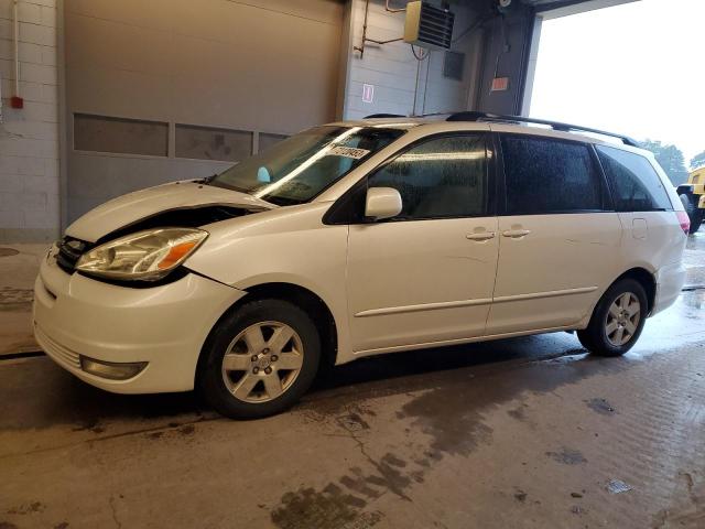 2004 Toyota Sienna XLE