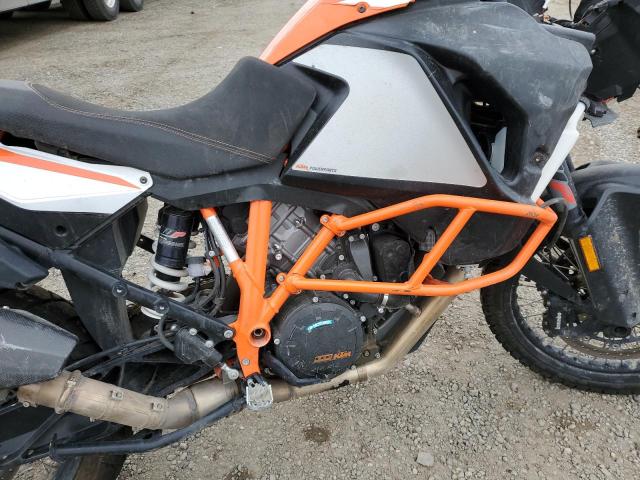 2018 KTM 1290 SUPER - VBKV59408JM997036