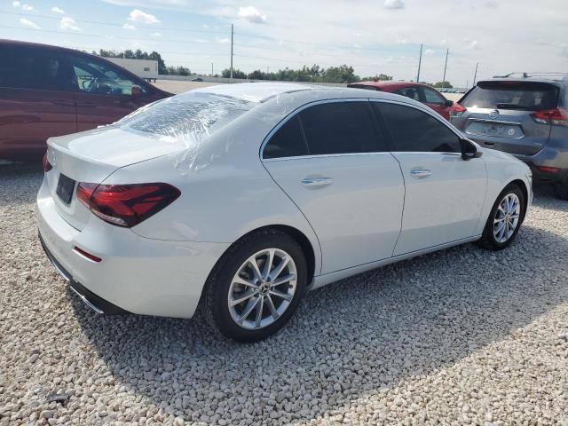 WDD3G4EB9LW041597 Mercedes-Benz A 220