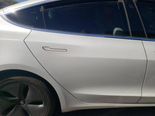  TESLA MODEL 3 2019 Білий