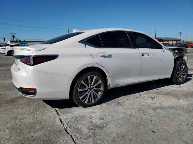 VIN 58AB21B15KU003815 2019 LEXUS ES300 no.3