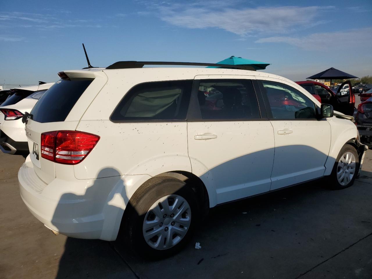 2019 Dodge Journey Se vin: 3C4PDCAB3KT873543