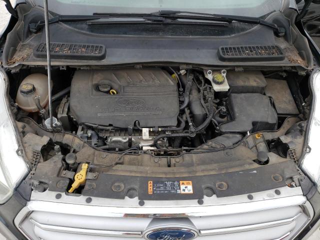 1FMCU0GDXHUA93183 Ford ESCAPE SE