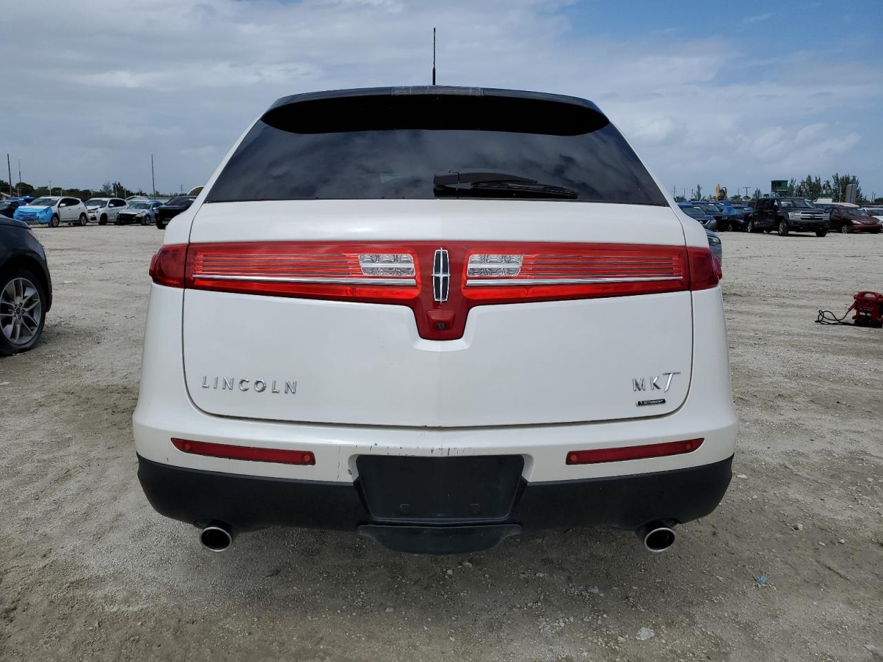 2lmhj5at9fbl02531 2LMHJ5AT9FBL02531 2015 Lincoln Mkt