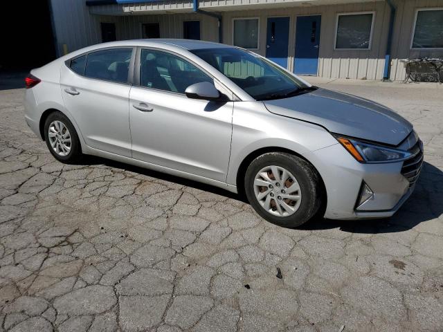 2019 HYUNDAI ELANTRA SE 5NPD74LF1KH472556