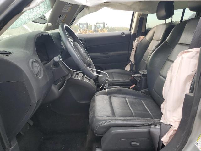 1C4NJPFA6GD589005 Jeep Patriot Latitude