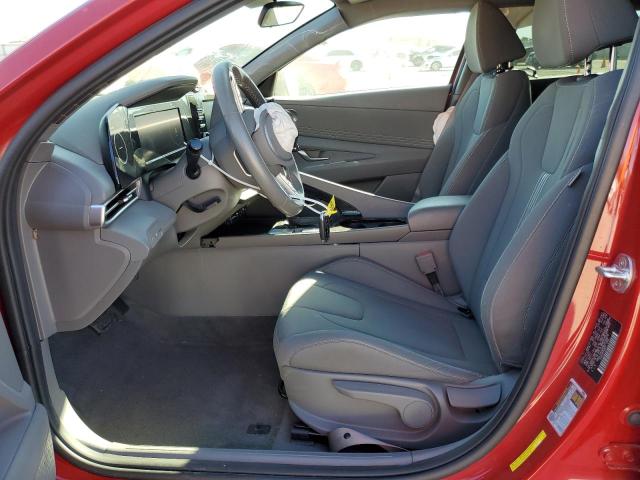  HYUNDAI ELANTRA 2022 Червоний