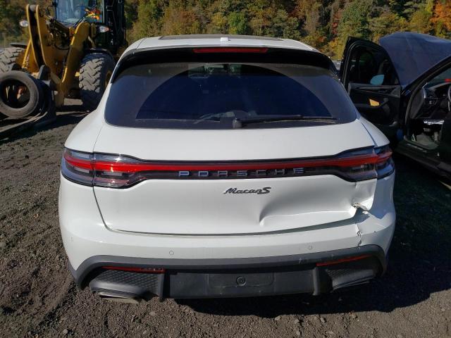 VIN WP1AA2A54NLB07807 2022 Porsche Macan no.6