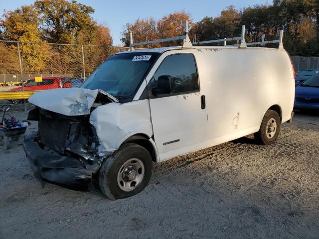 2004 GMC Savana Cargo Van 