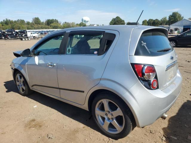 Хетчбеки CHEVROLET SONIC 2015 Сріблястий