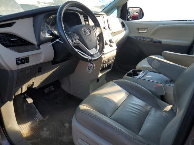 5TDYZ3DC8JS905373 Toyota SIENNA XLE