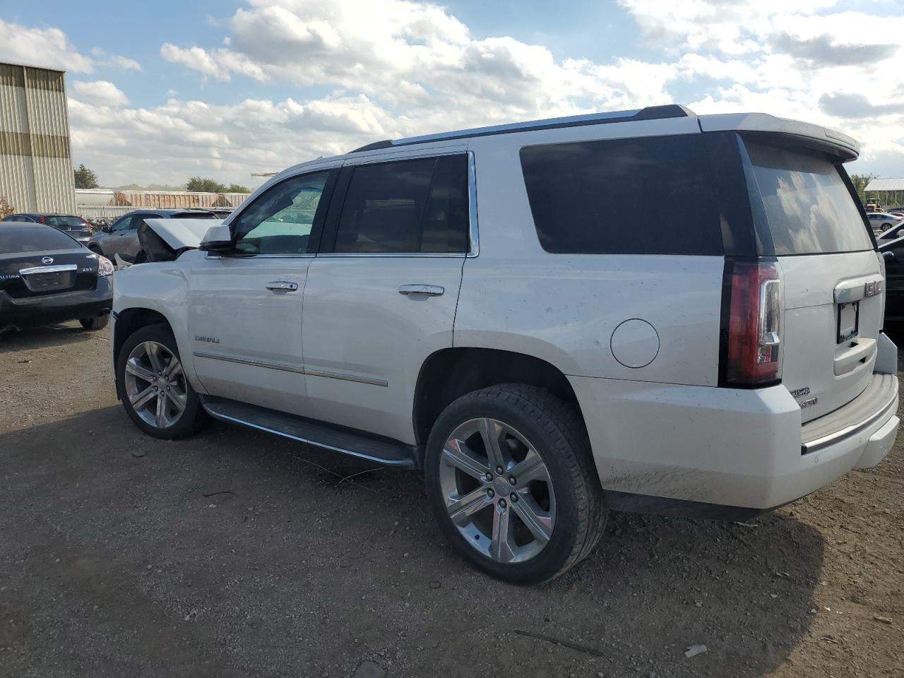 2017 GMC Yukon Denali vin: 1GKS2CKJ0HR215092