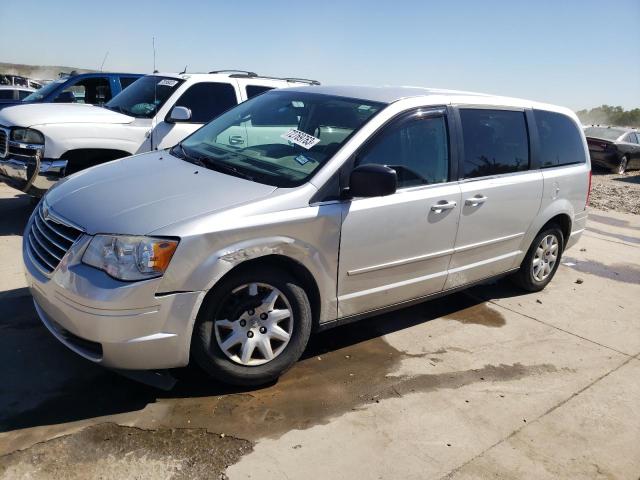 2010 Chrysler Town & Country LX