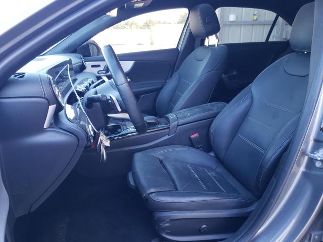 WDD3G4EB1KW015686 Mercedes-Benz A 220