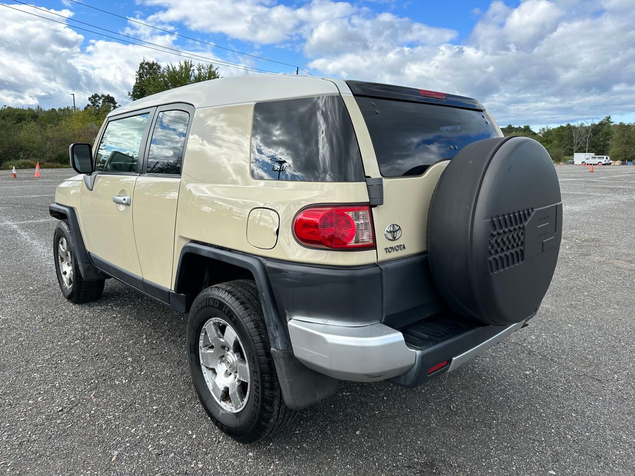 JTEBU11FX8K056075 2008 Toyota Fj Cruiser