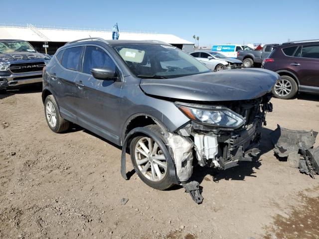 JN1BJ1CP2JW165182 Nissan Rogue Sport S