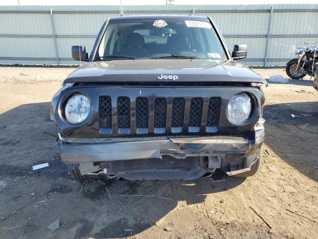 1C4NJPFBXGD562866 Jeep Patriot Latitude