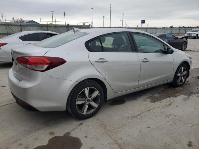 3KPFL4A76JE254115 | 2018 KIA FORTE LX