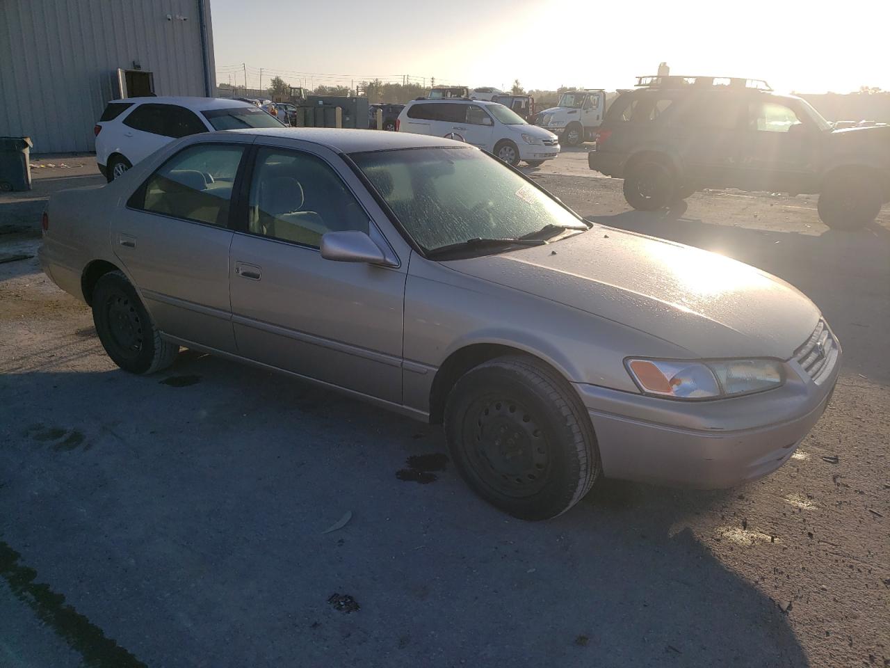 JT2BF22KXW0118088 1998 Toyota Camry Ce