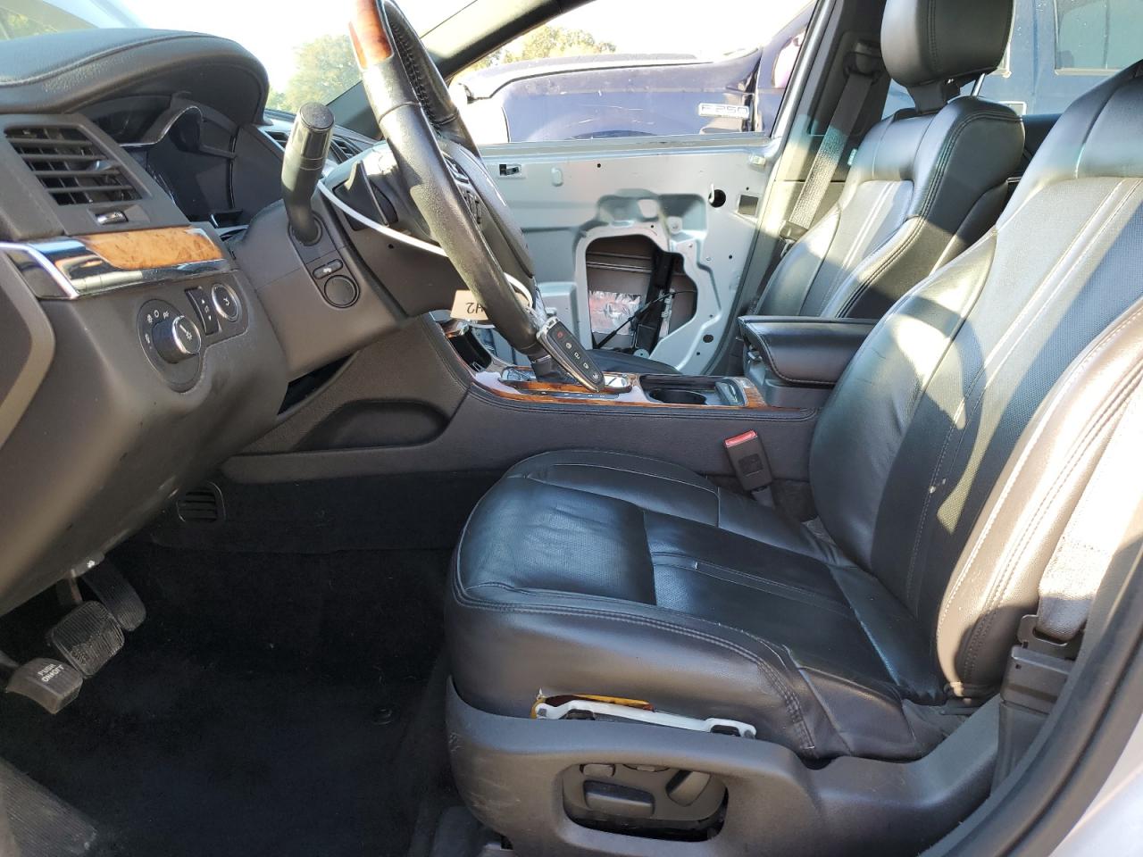 1LNHL9FT1DG614127 2013 Lincoln Mks