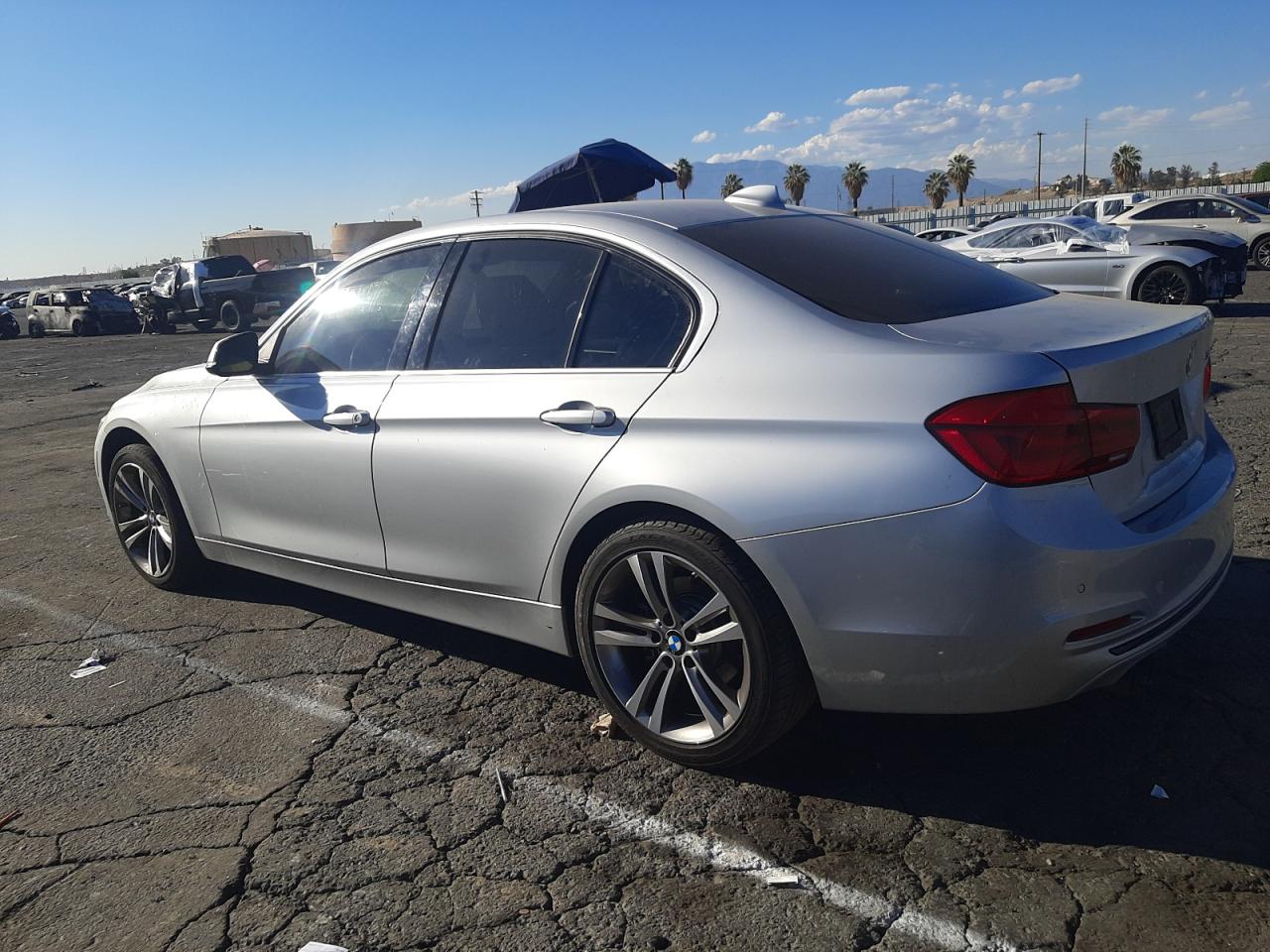 2017 BMW 330 I 2.0L  4(VIN: WBA8B9G31HNU56179