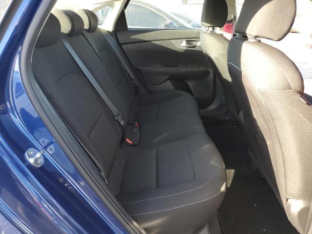 3KPF24AD4ME341797 KIA FORTE FE