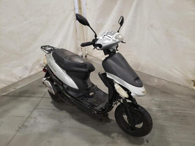 TAOT SCOOTER 2017 silver   L9NTEACBXH1008227 photo #1