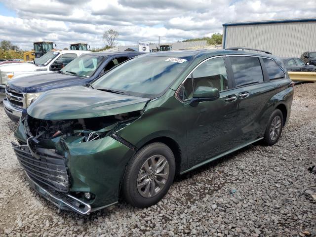 2023 Toyota Sienna XLE