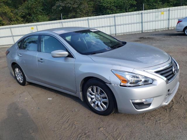 2015 Nissan Altima - Image 4