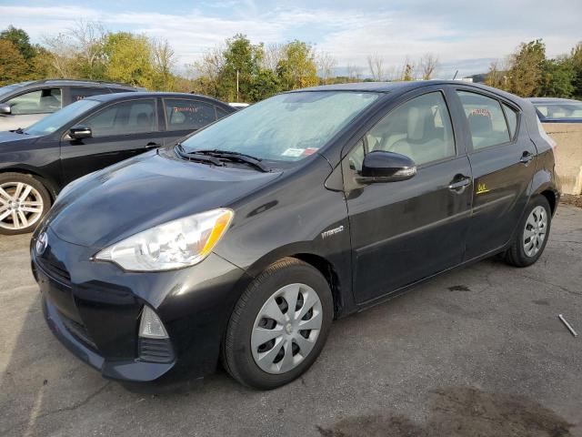 Toyota Prius c 2014