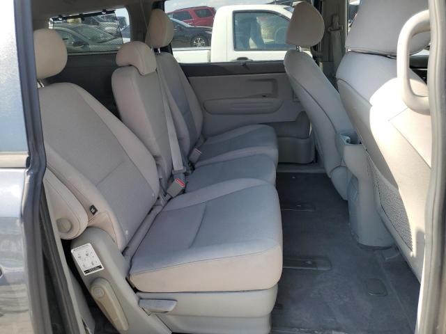 KNDMB5C16G6104223 KIA SEDONA LX
