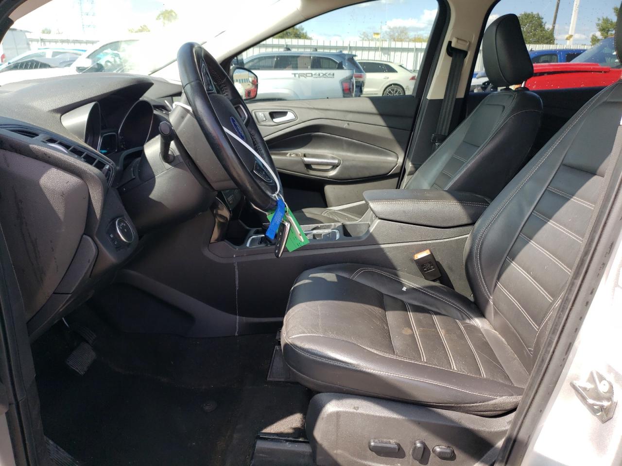 2019 Ford Escape Titanium vin: 1FMCU0J97KUA79236