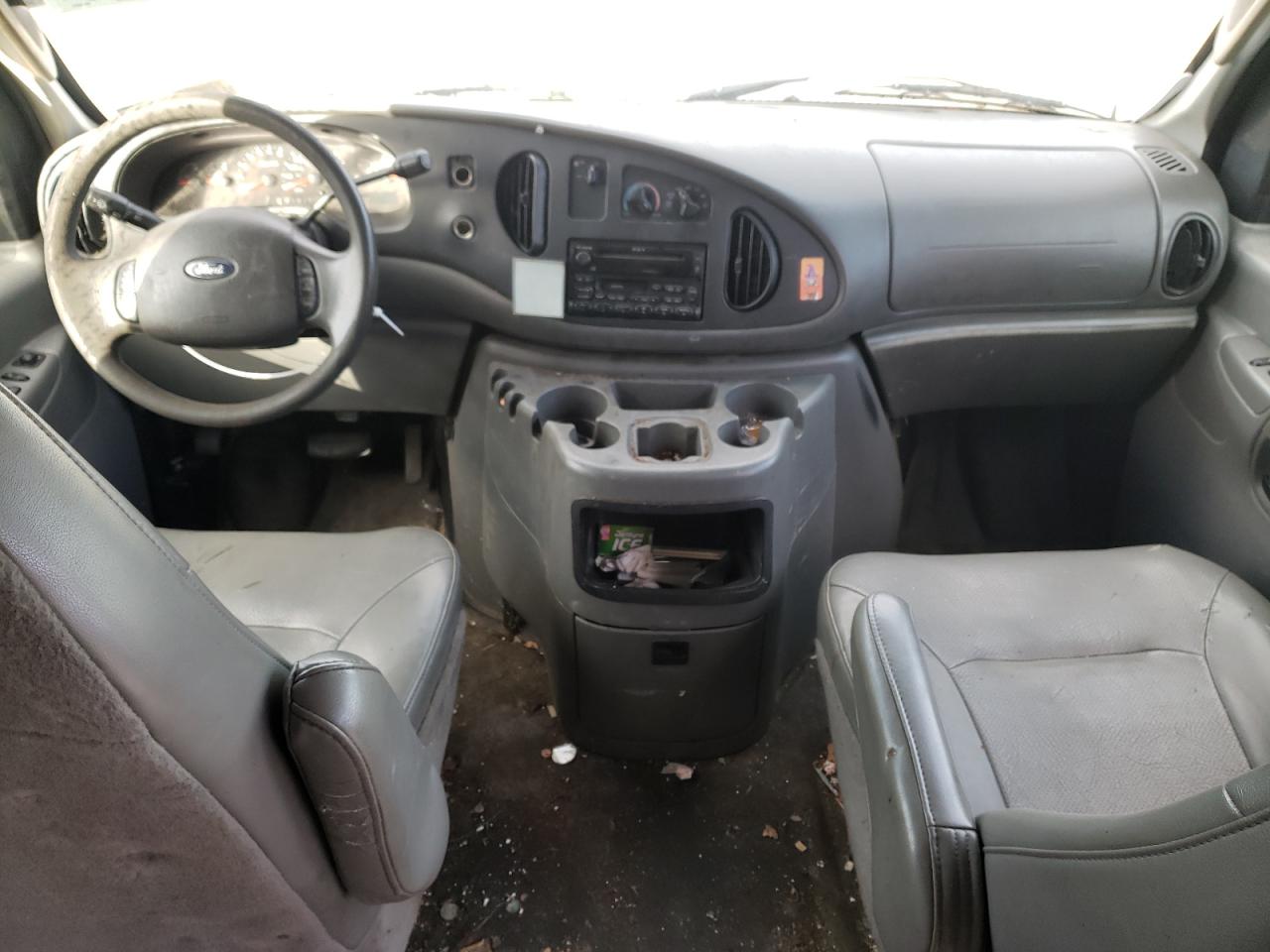 1FTNE24W28DA00653 2008 Ford Econoline E250 Van