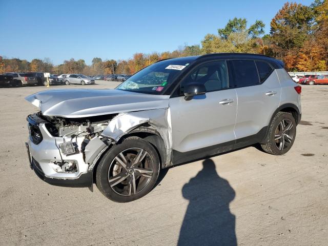 2019 Volvo XC40 