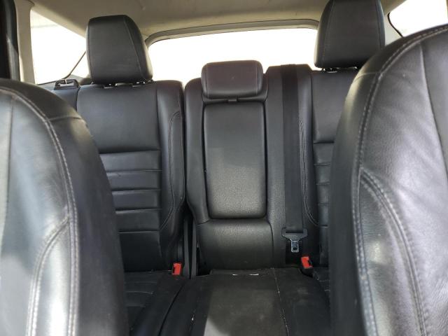 1FMCU0J94EUD23560 Ford Escape Titanium