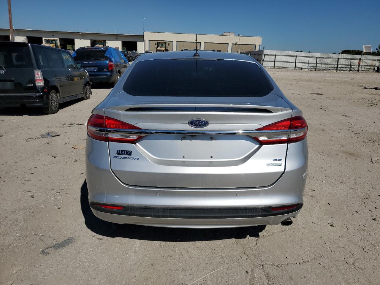 2018 Ford Fusion Se vin: 3FA6P0HD8JR238828