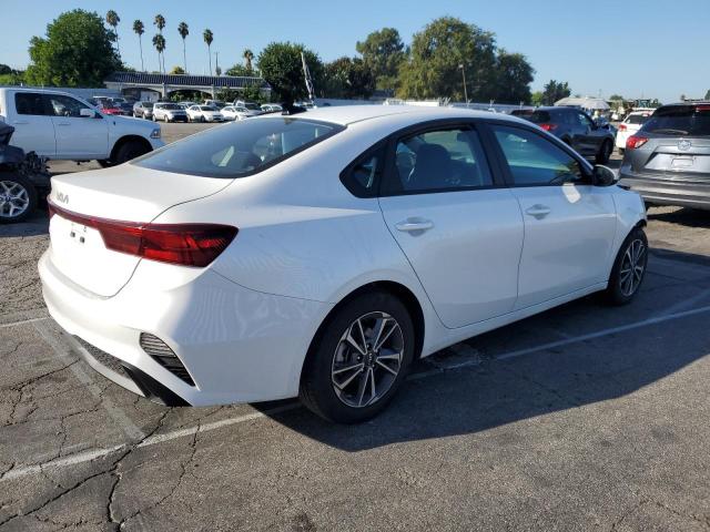 3KPF24AD5PE538630 KIA FORTE LX