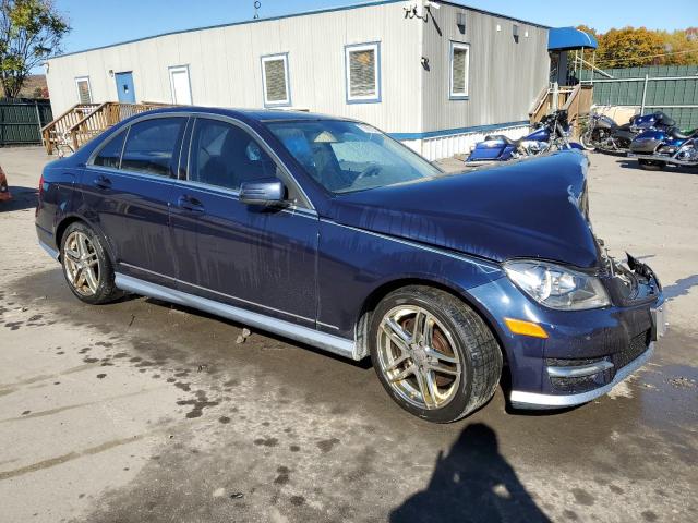 WDDGF8AB1EA953187 Mercedes-Benz C 300 4matic