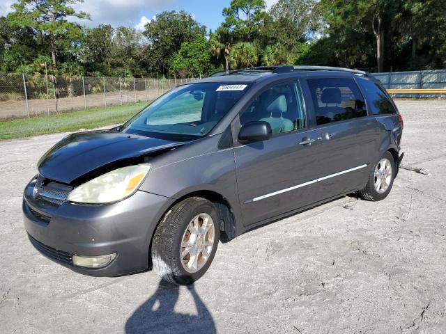 2004 Toyota Sienna XLE