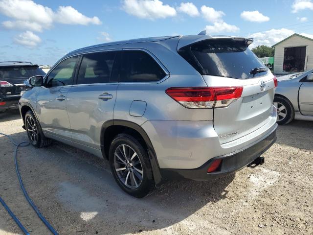5TDJZRFH7HS412176 Toyota Highlander Se