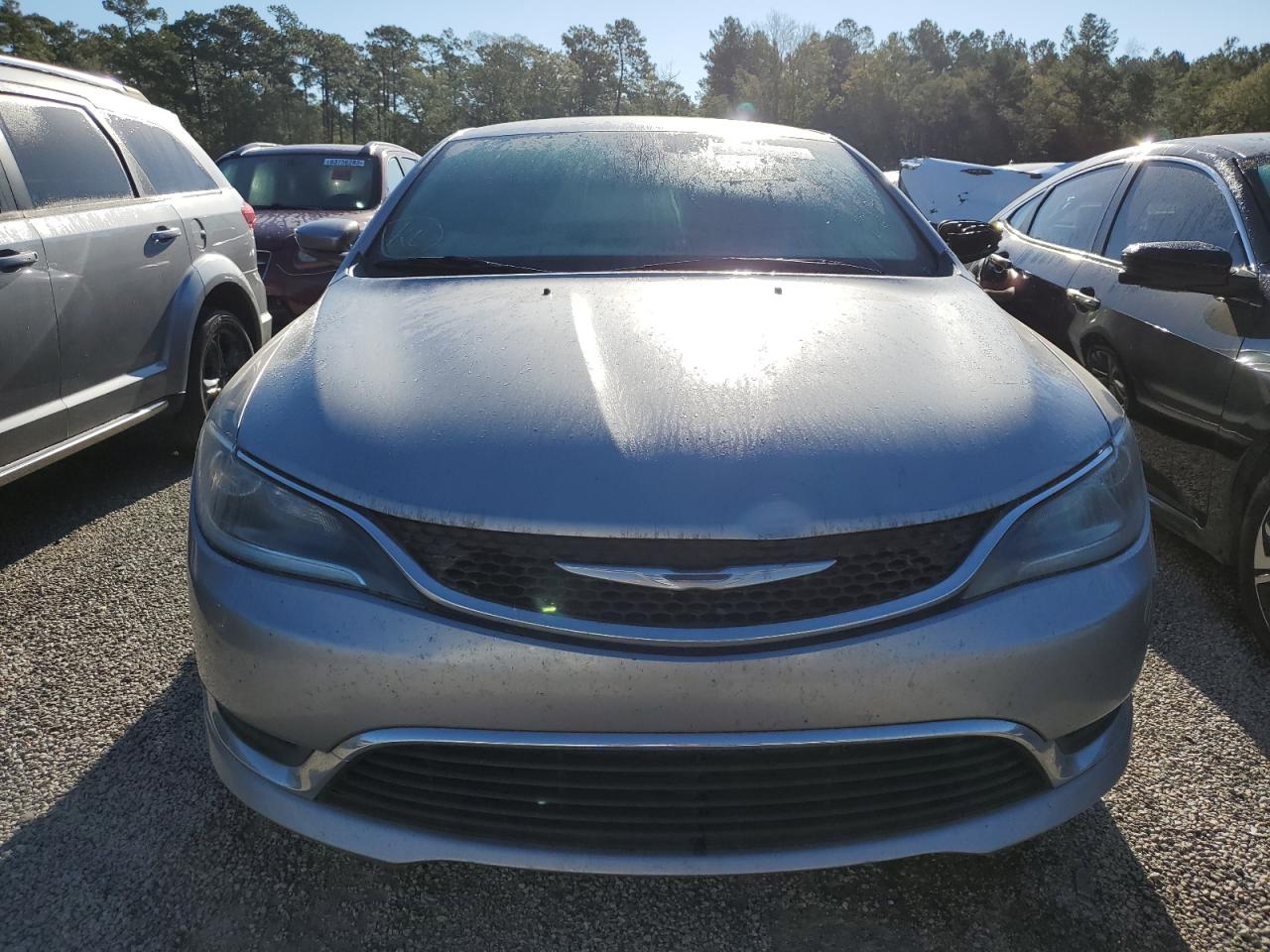 2015 Chrysler 200 Limited vin: 1C3CCCAB9FN701898