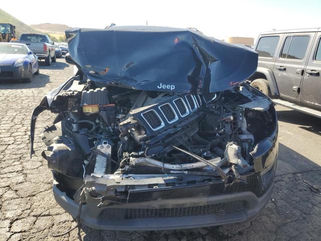 3C4NJCBB1JT466463 Jeep Compass Latitude