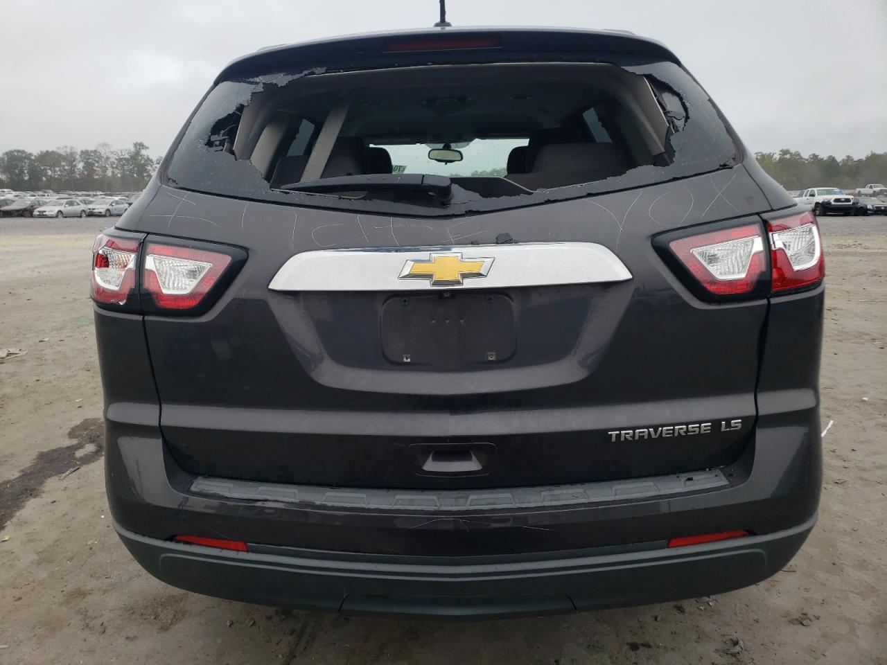 2016 Chevrolet Traverse Ls vin: 1GNKRFED6GJ247354