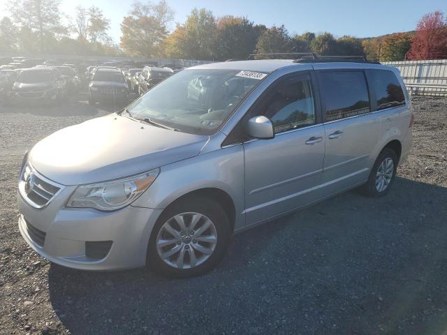 2012 Volkswagen Routan SE