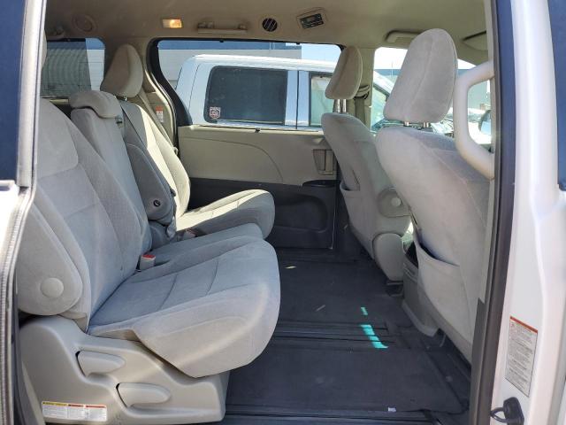 5TDKK3DC4FS629114 Toyota SIENNA LE