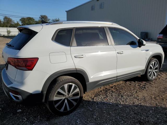 3VVTX7B2XNM095186 Volkswagen Taos SE  3