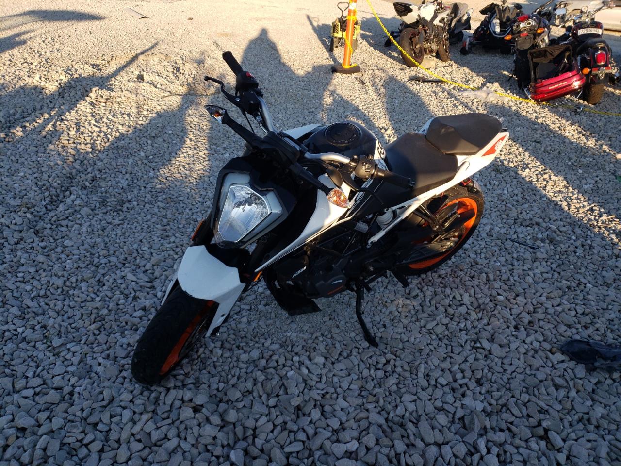 MD2JPC406MC031537 2021 Ktm 200 Duke