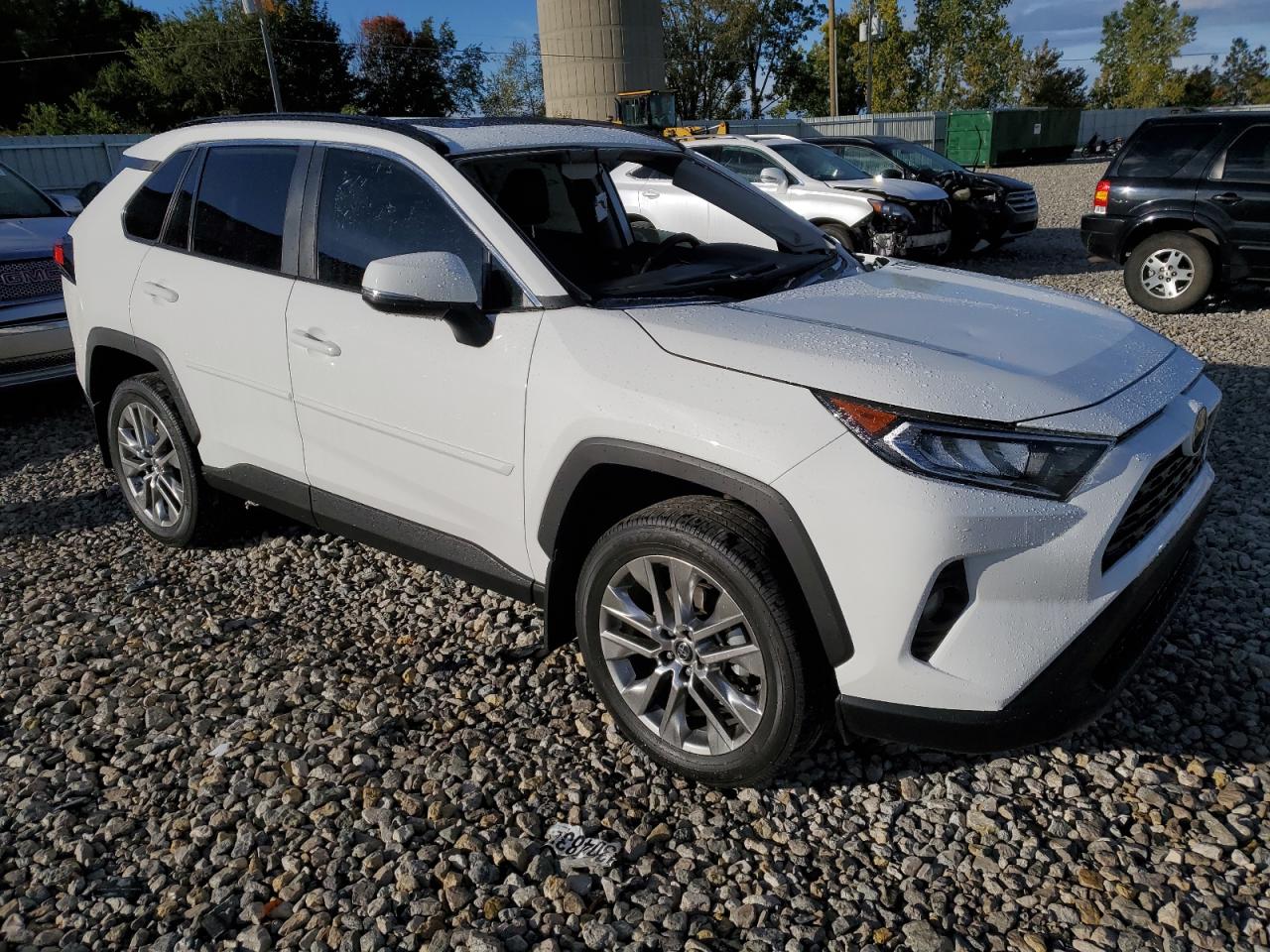 2019 Toyota Rav4 Xle Premium vin: 2T3A1RFV6KW073381