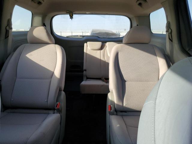 KNDMB5C1XH6221465 KIA SEDONA LX