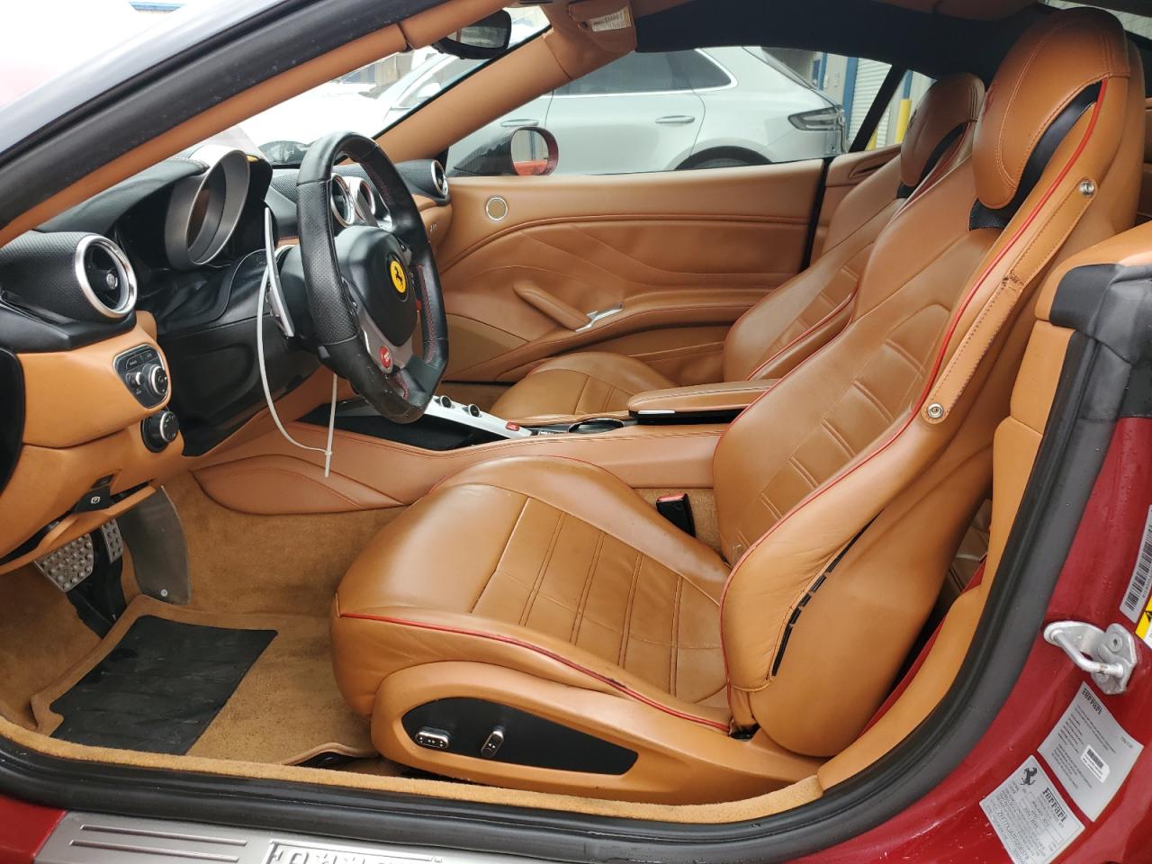 2015 Ferrari California T vin: ZFF77XJA7F0208378